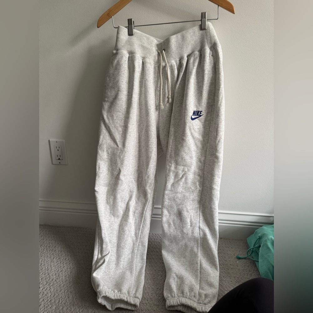 Nike Gray Sweatpants Relaxed Fit Joggers